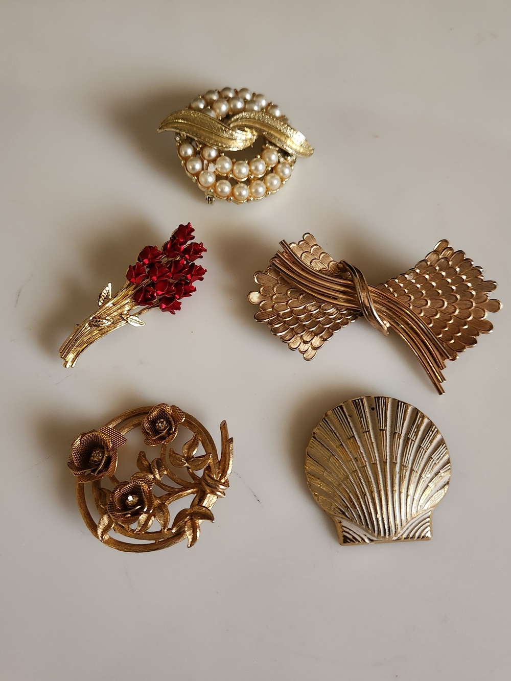 Gold-Tone Pearl Cluster Brooch + 4 Others - Vintage Women Jewelry